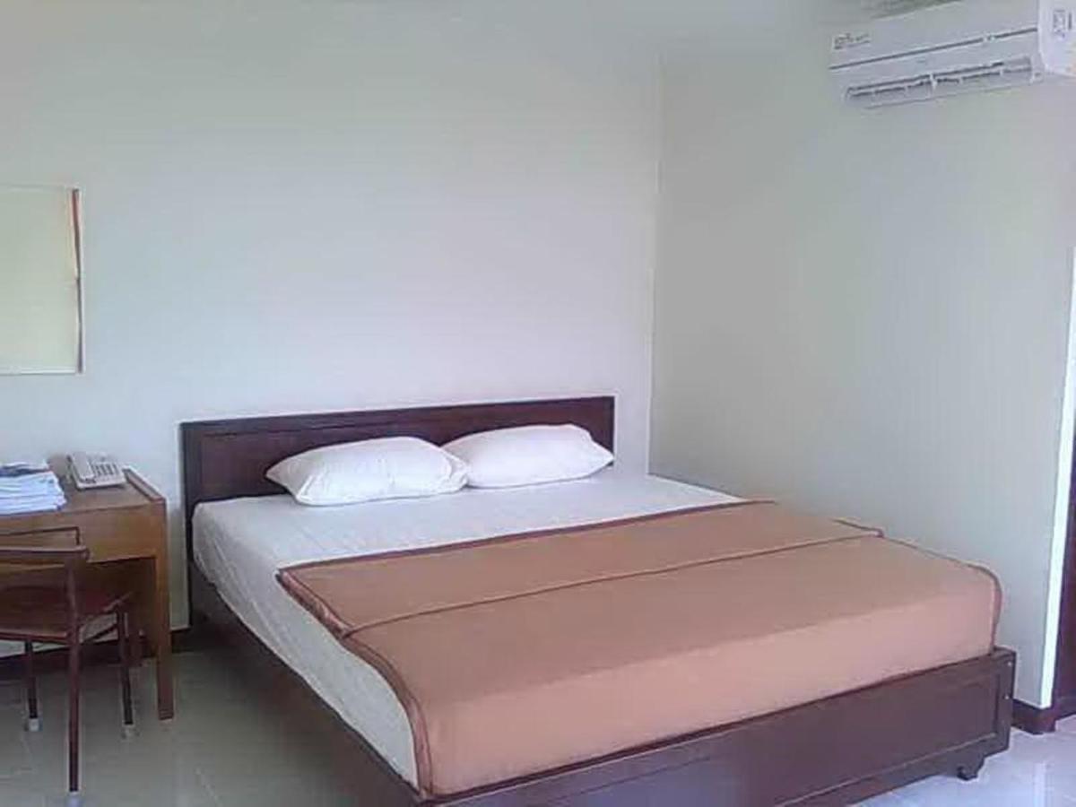 Hotel Aroma Inn Pontianak Exterior foto